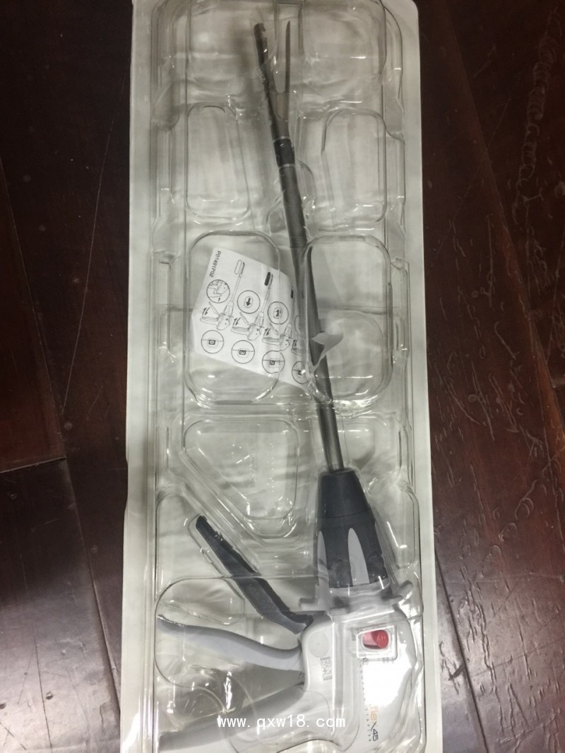 強(qiáng)生直線切割吻合器和釘倉，強(qiáng)生吻合器