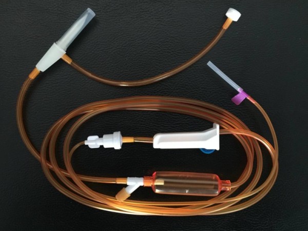 一次性使用避光輸液器