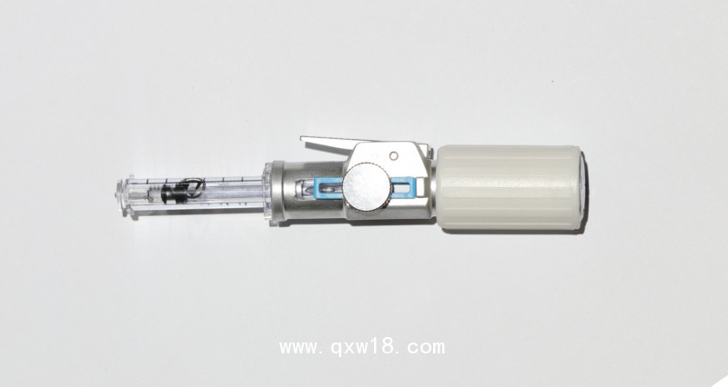 打輕松胰島素?zé)o針注射器輔助推動器